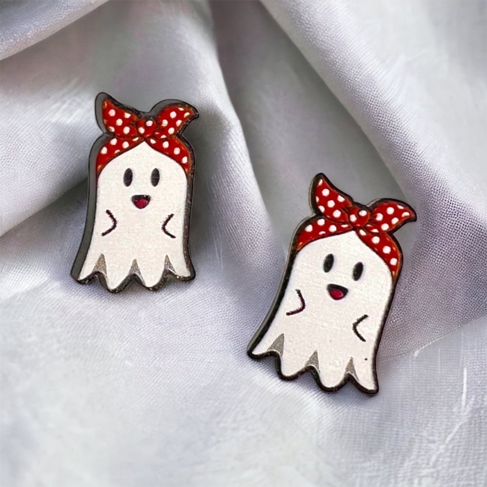 Spooktacular Cute Ghost Stud Earrings - Perfect Halloween Accessory!